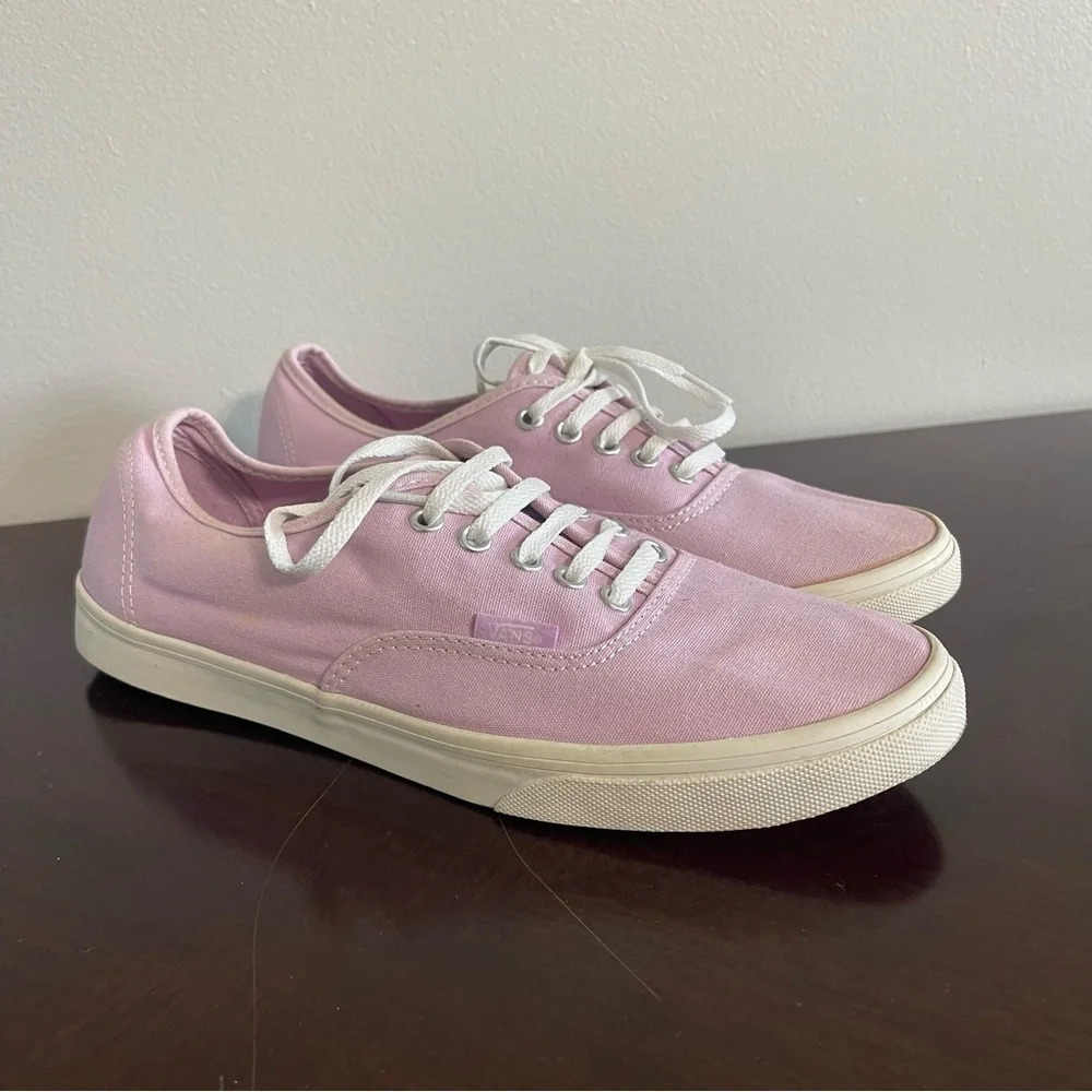 Vans Off The Wall Pink Lace Up Sneakers Women’s 8.5 Low Top Classic Men’s 7